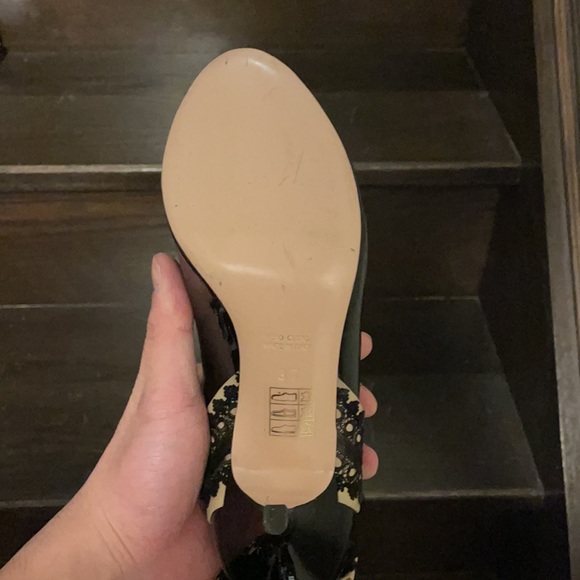 Valentino RED Heels - Picture 7 of 8